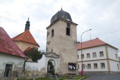 pohled zezadu zleva