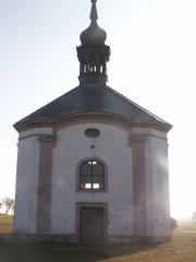 průčelí kostela