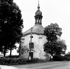 starší foto kostela