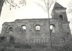 pohled zleva