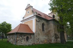 pohled zezadu zleva
