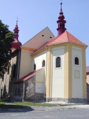 pohled zezadu zprava