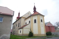 pohled zezadu zprava