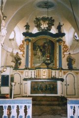 pohled do interiéru - hlavní oltář