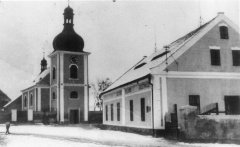 starší foto kostela
