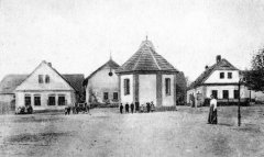výřez snímku s kaplí z předchozí pohlednice