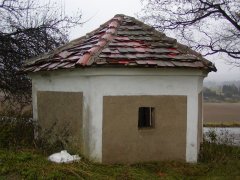 pohled zezadu zleva
