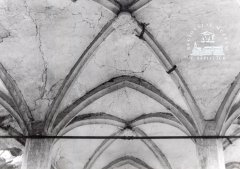 historické foto interiéru kostela - klenba