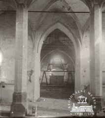 historické foto interiéru kostela