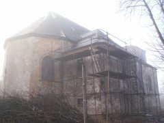 pohled zezadu zleva