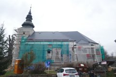 pohled zprava