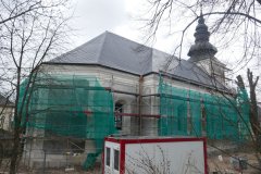 pohled zezadu zleva