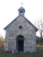 průčelí kaple