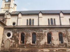pohled zprava