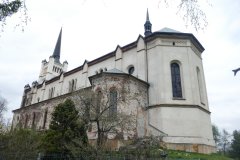 pohled zezadu zprava