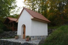 pohled zepředu zprava