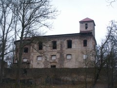 pohled zleva