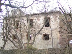 pohled zprava