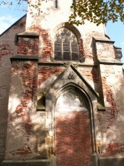 průčelí kostela