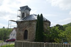 pohled zezadu zprava