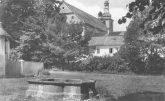 pohled na kostel a klášter