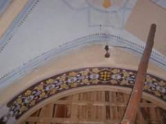pohled do interiéru - klenba presbytáře