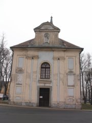 průčelí kostela