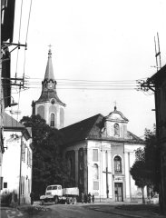 starší foto kostela