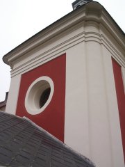 pohled zezadu zleva
