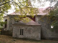 pohled na zadní část zleva