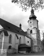 starší foto kostela