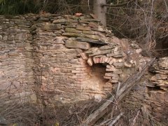 pohled do interiéru - pravá stěna