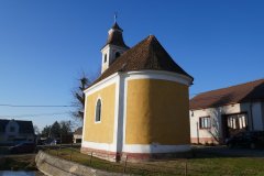 pohled zezadu zprava