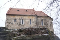 pohled zprava