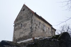 pohled zepředu zprava