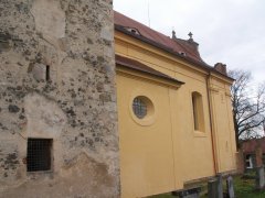 pohled na levou stěnu zezadu
