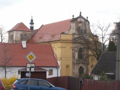 pohled zepředu zleva