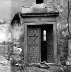 vchod do kostela