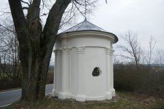 pohled zezadu zprava