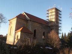 pohled zezadu zleva