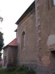 pohled na zadní část zleva