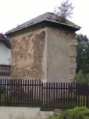 pohled zezadu zleva