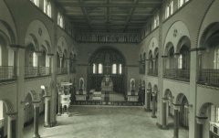 historické foto interiéru kostela