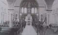 historické foto interiéru kostela