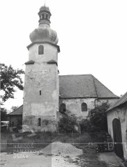 starší foto kostela