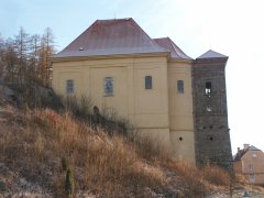 pohled zprava