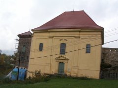 pohled zleva