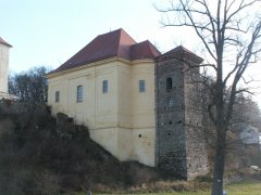 pohled zezadu zprava