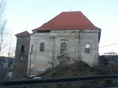 pohled zleva