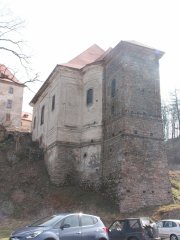 pohled zezadu zprava
